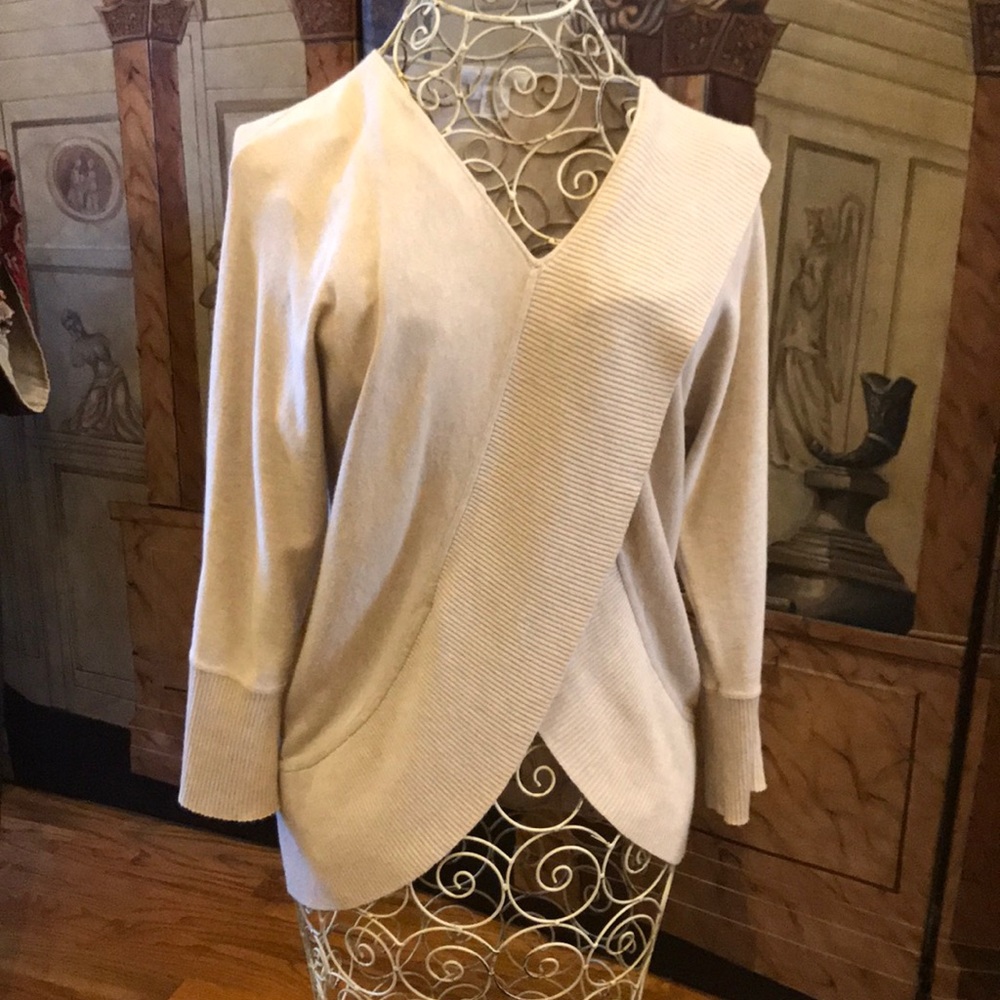 Wheat V Neck Knit Pull Over Sweater S - Picture 1 of 7